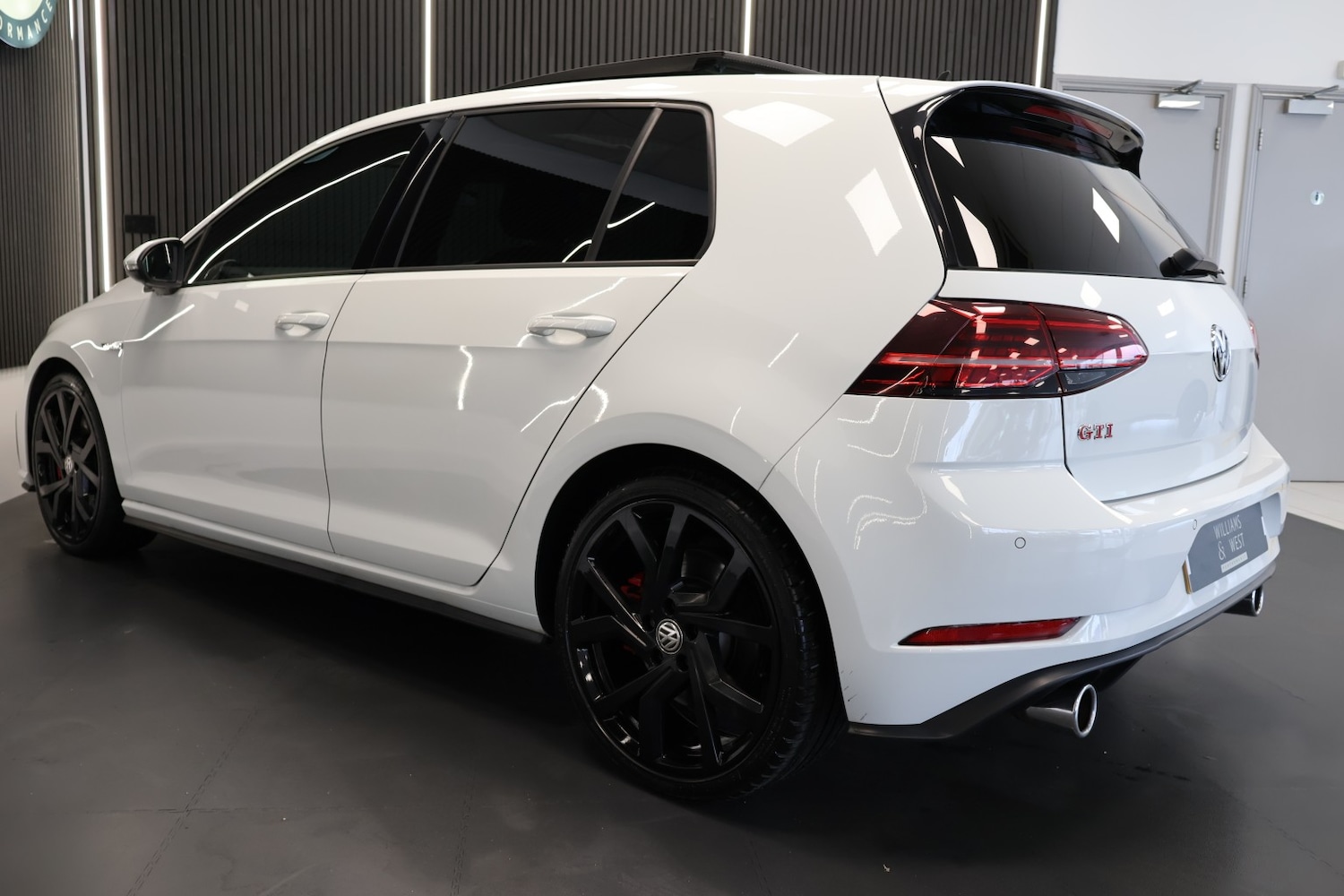 Used Volkswagen Golf 2019 for sale - 77595337: Photo 11