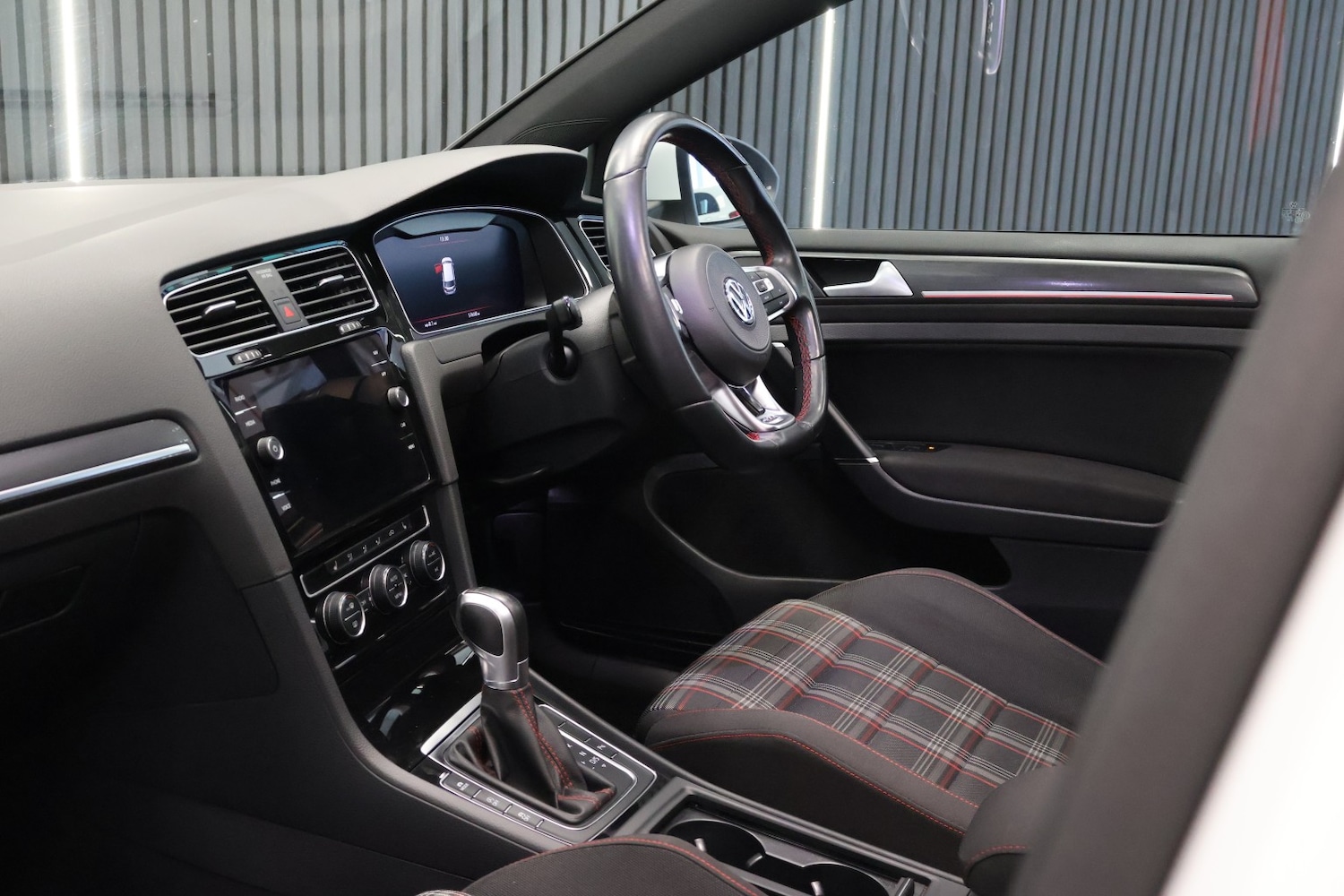 Used Volkswagen Golf 2019 for sale - 77595337: Photo 20