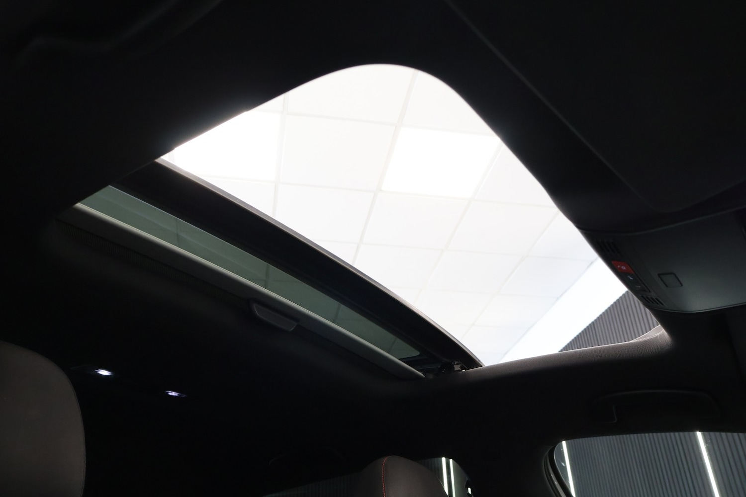 Used Volkswagen Golf 2019 for sale - 77595337: Photo 26