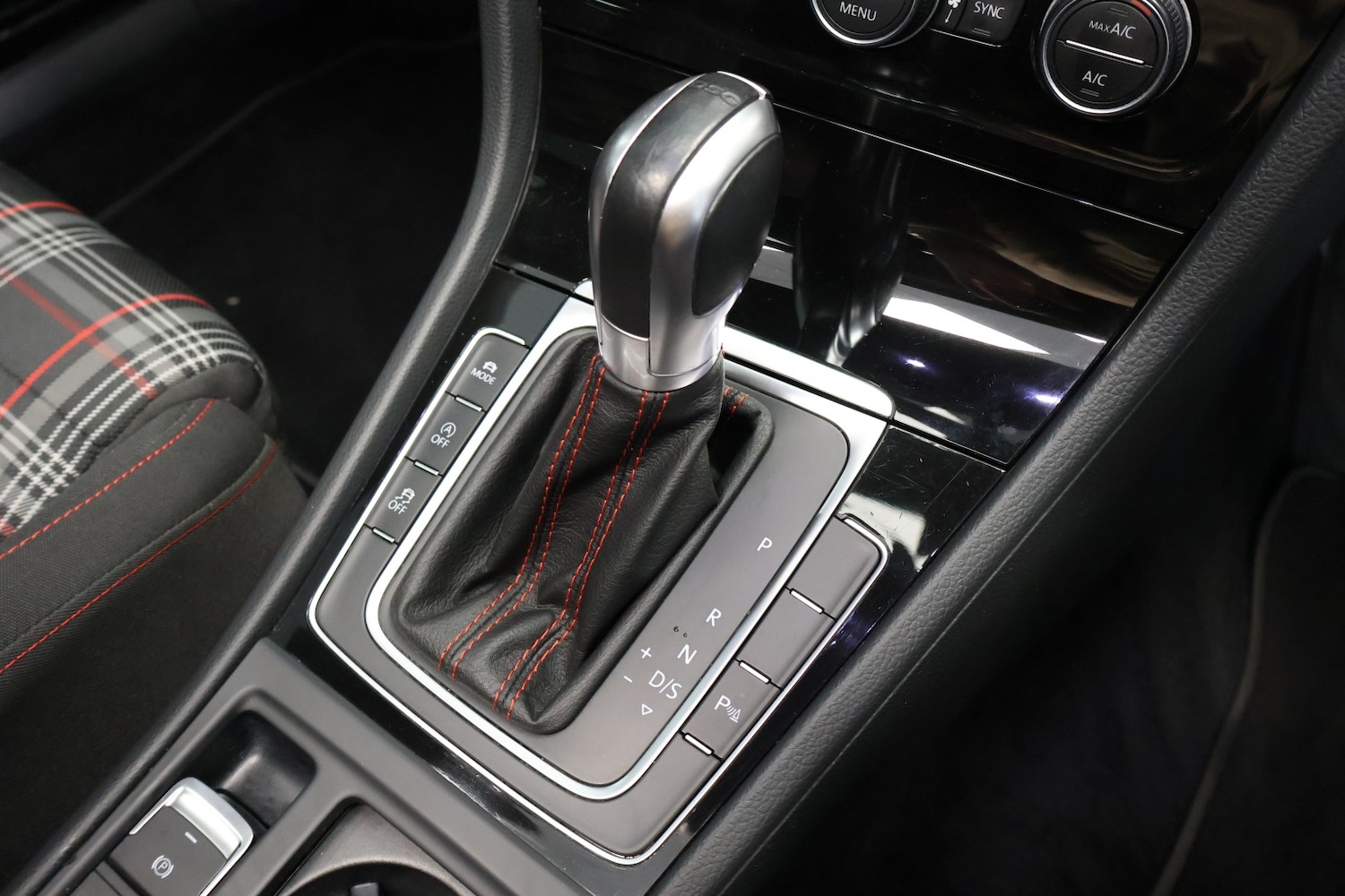 Used Volkswagen Golf 2019 for sale - 77595337: Photo 35