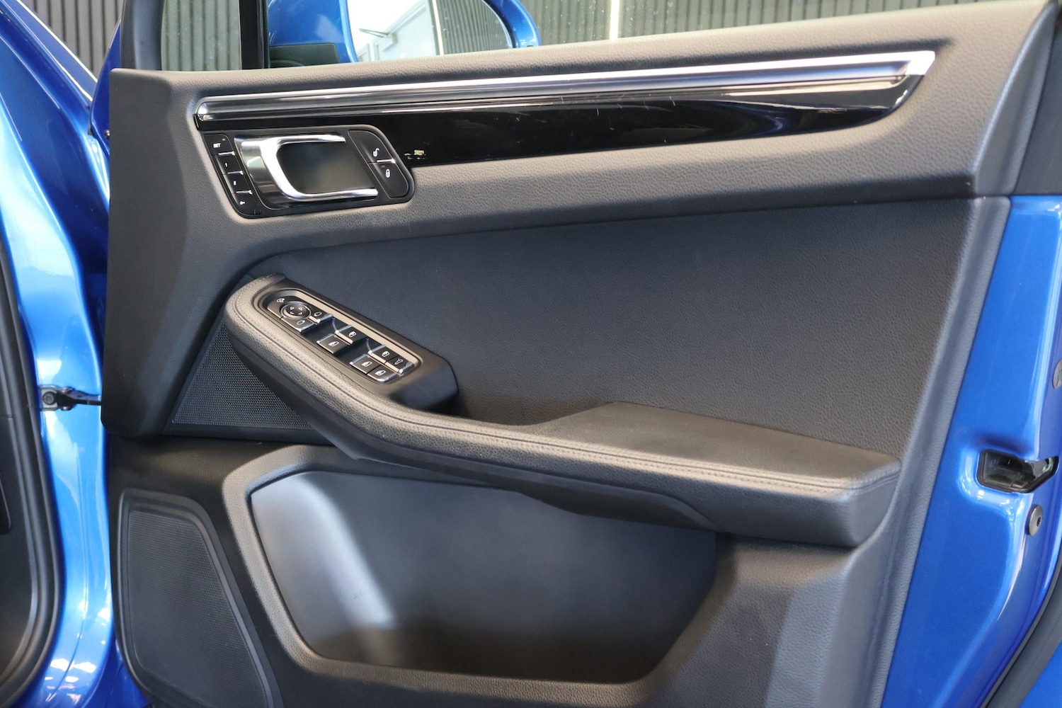 Used Porsche Macan 2015 for sale - 78197994: Photo 33