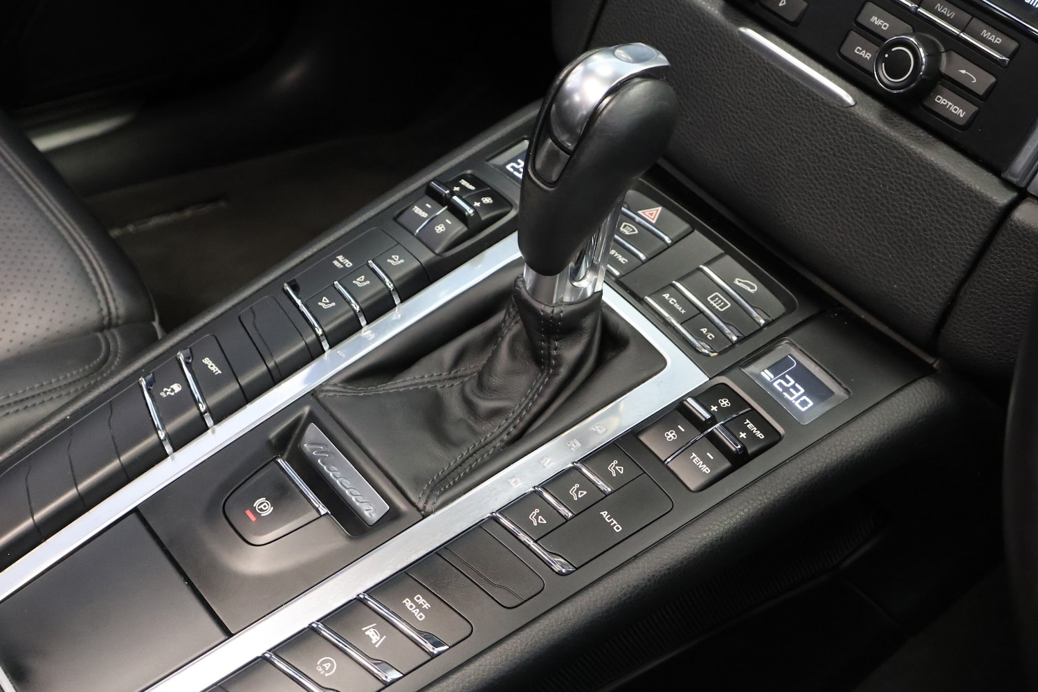 Used Porsche Macan 2015 for sale - 78197994: Photo 36