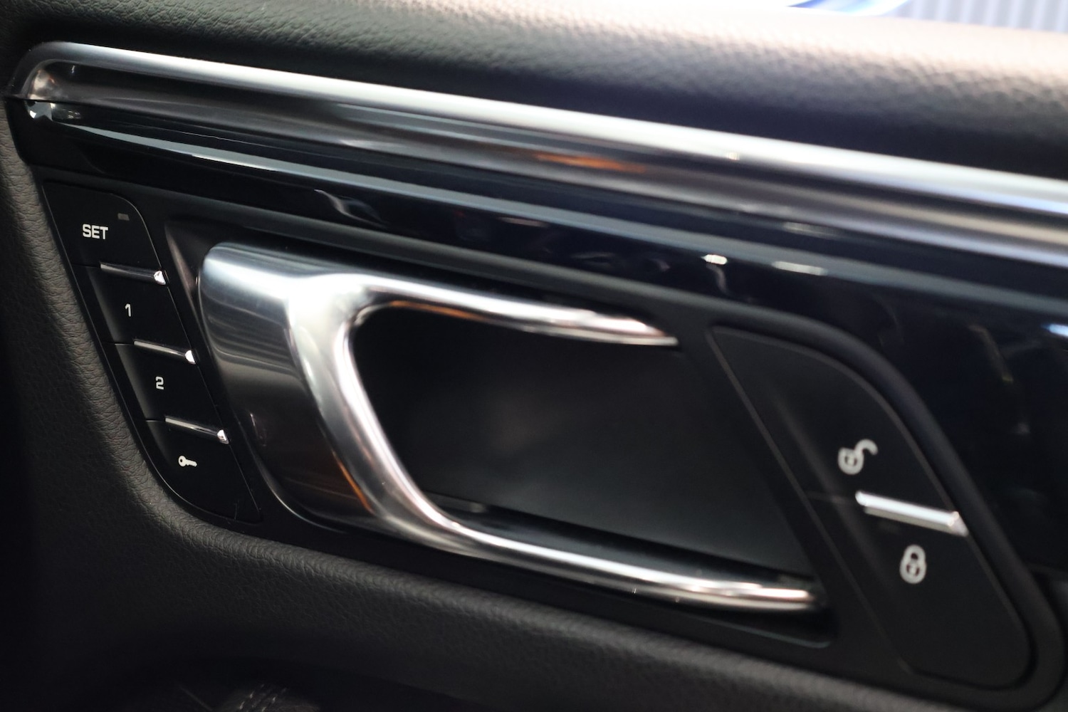 Used Porsche Macan 2015 for sale - 78197994: Photo 39