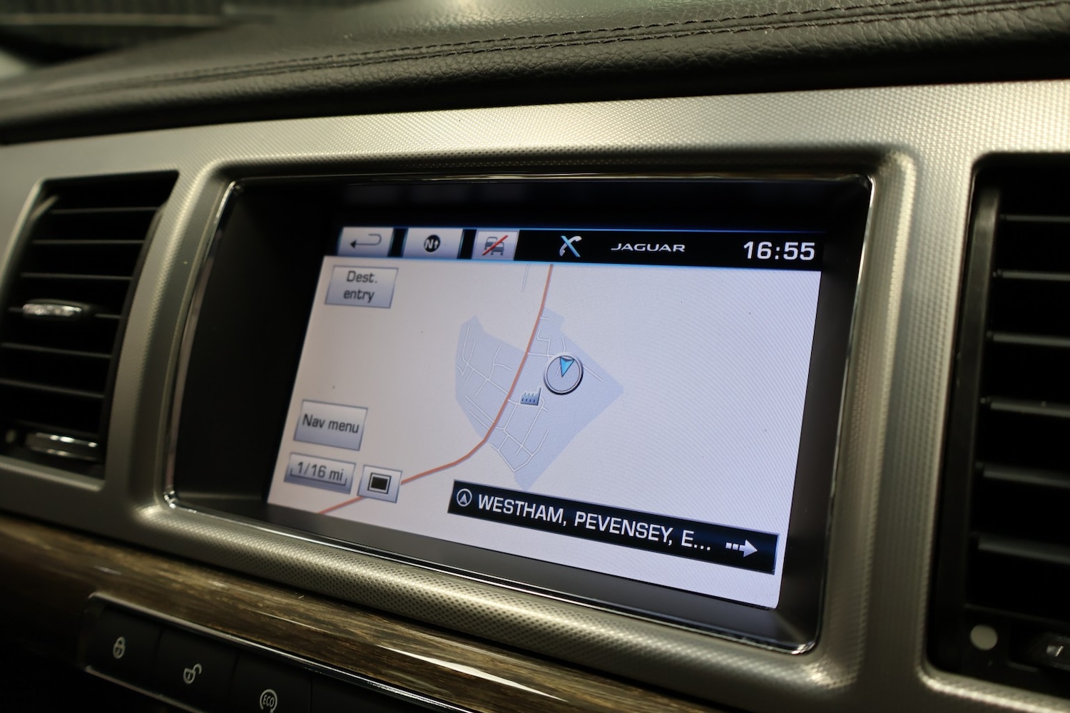 Used Jaguar XF 2015 for sale - 77851357: Photo 36