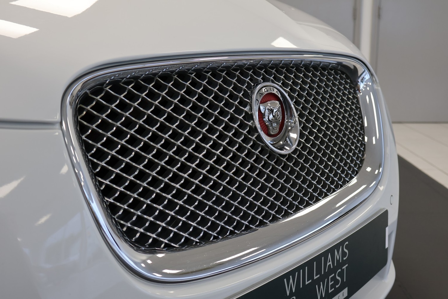 Used Jaguar XF 2015 for sale - 77851357: Photo 56