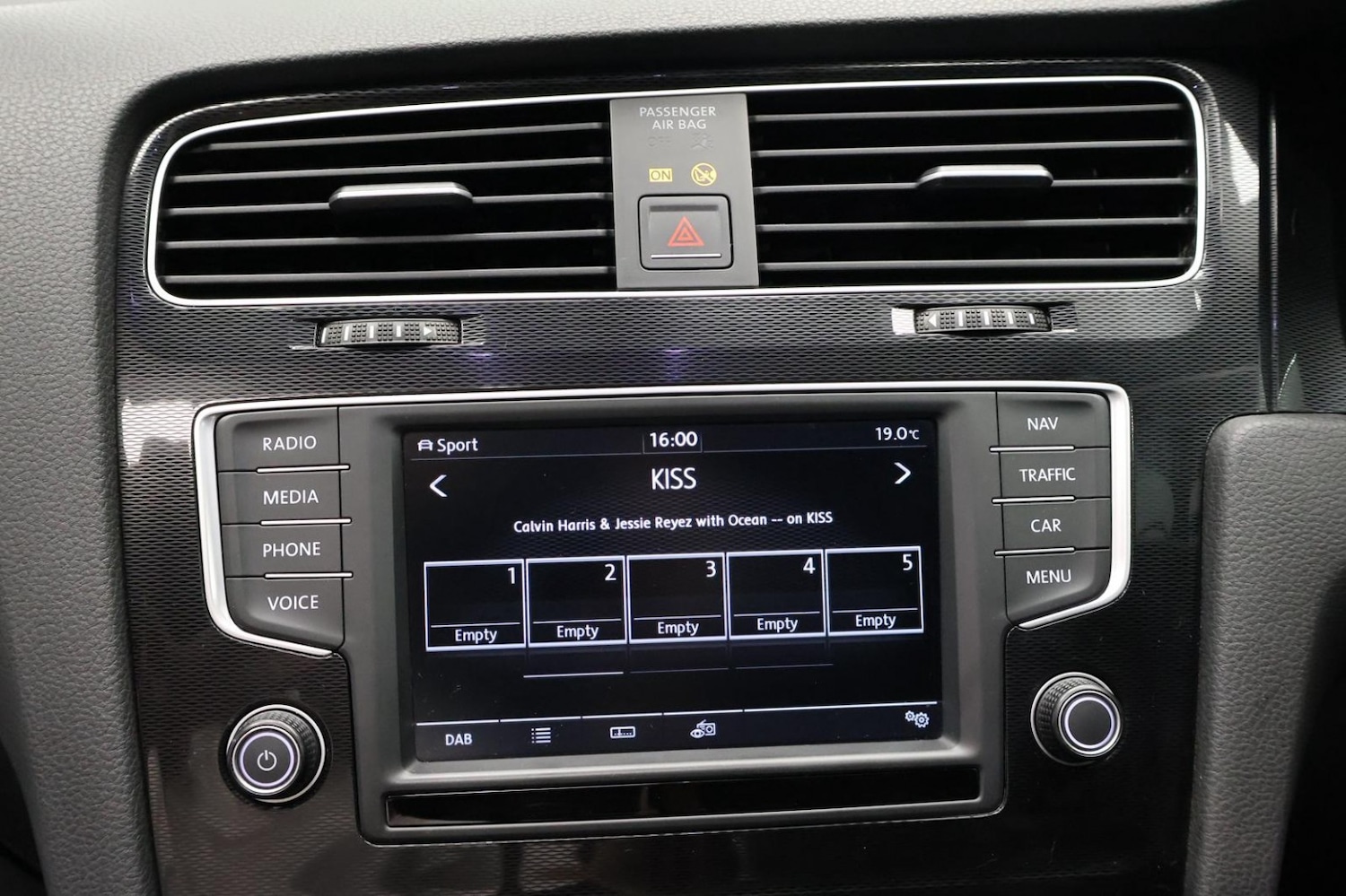 Used Volkswagen Golf 2015 for sale - 77629109: Photo 26