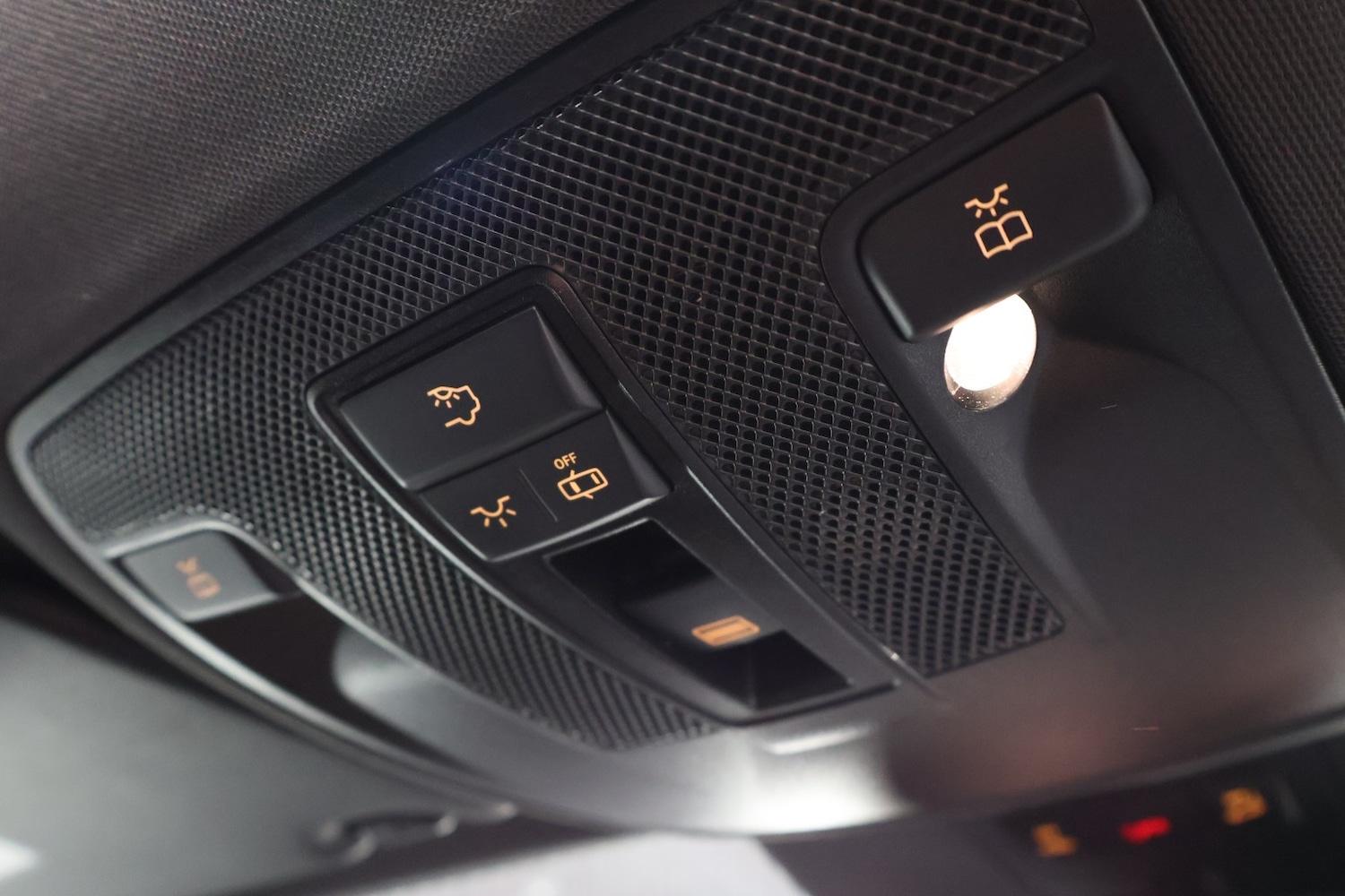 Used Mercedes-Benz GLA 2017 for sale - 77595489: Photo 38