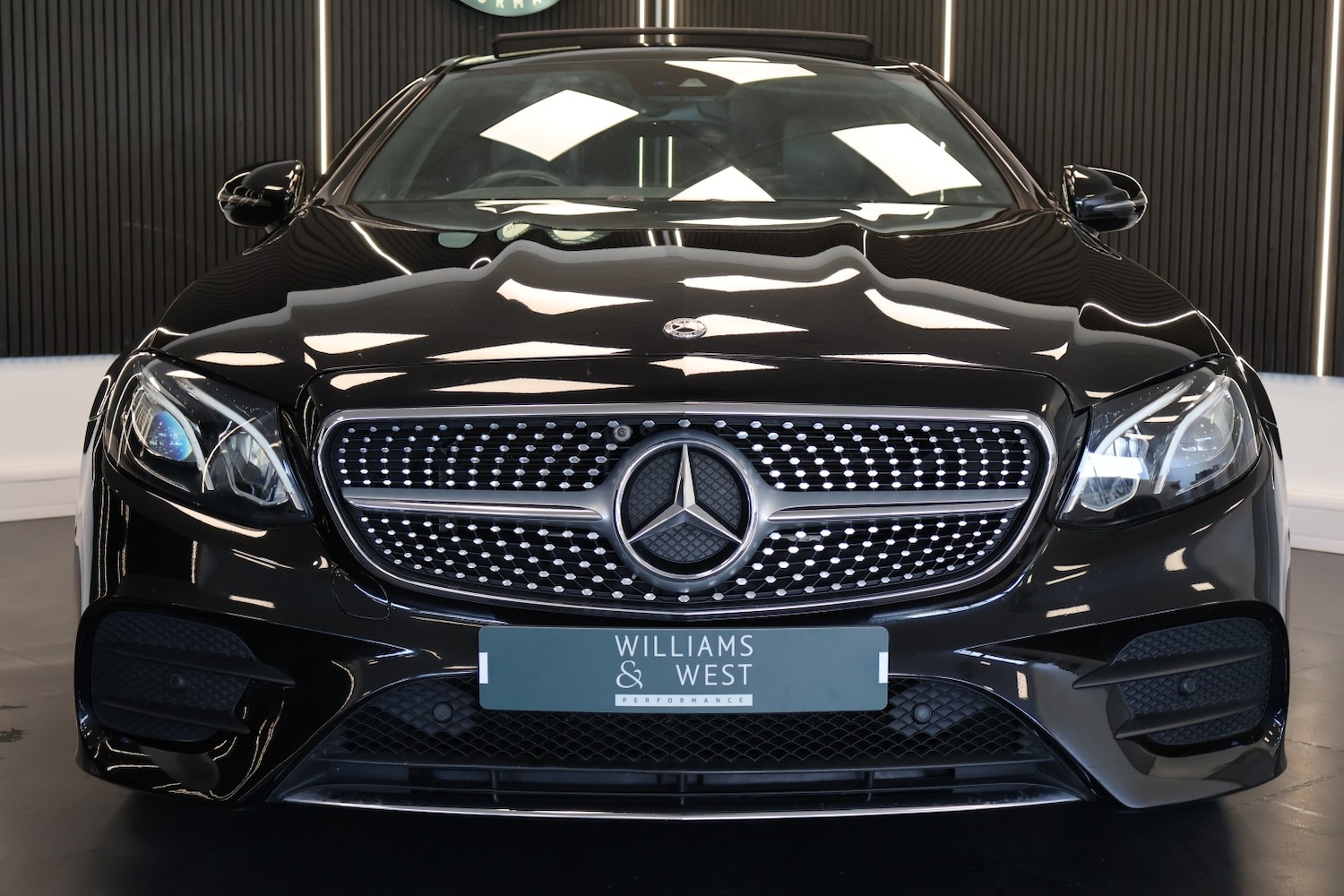 Used Mercedes-Benz E Class 2018 for sale - 77610040: Photo 5