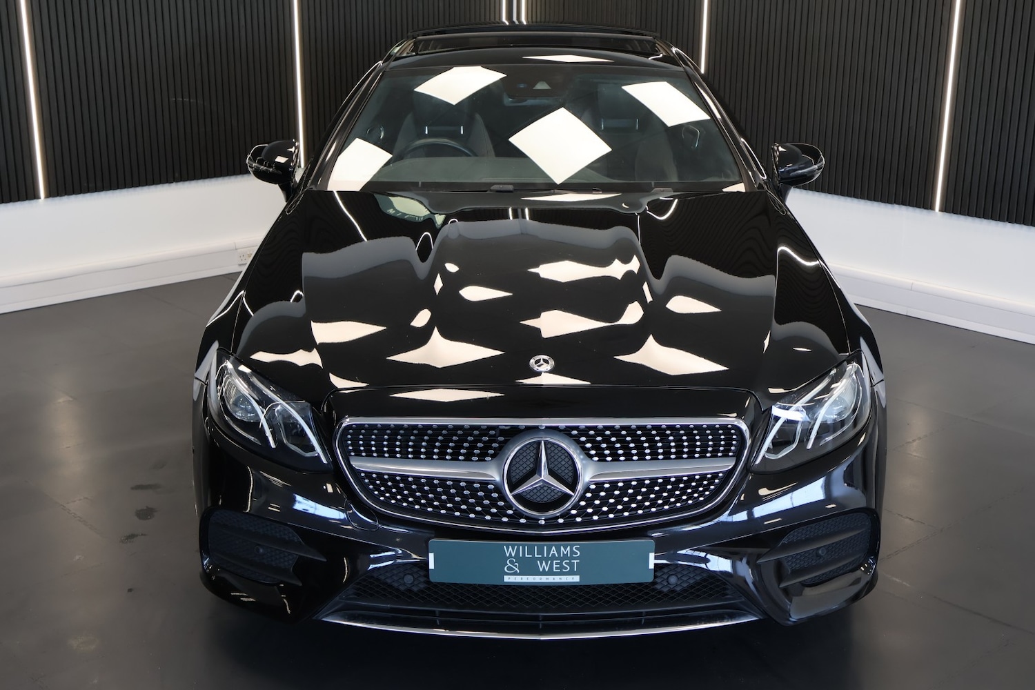 Used Mercedes-Benz E Class 2018 for sale - 77610040: Photo 6