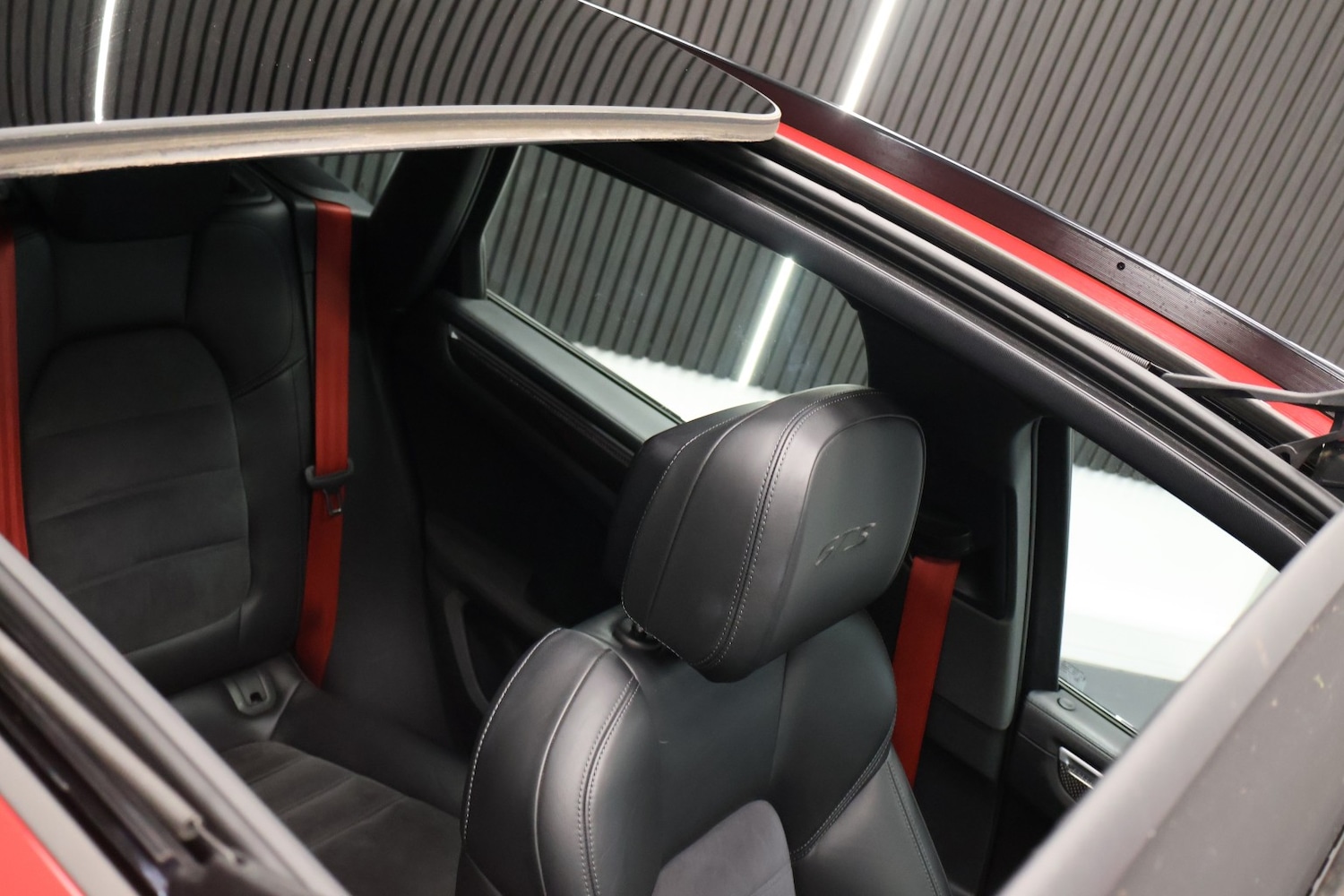 Used Porsche Macan 2016 for sale - 78025778: Photo 15