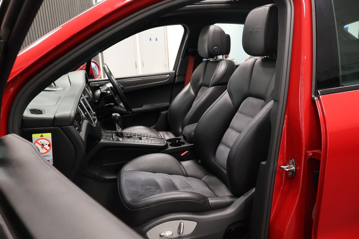 Used Porsche Macan 2016 for sale - 78025778: Photo 23