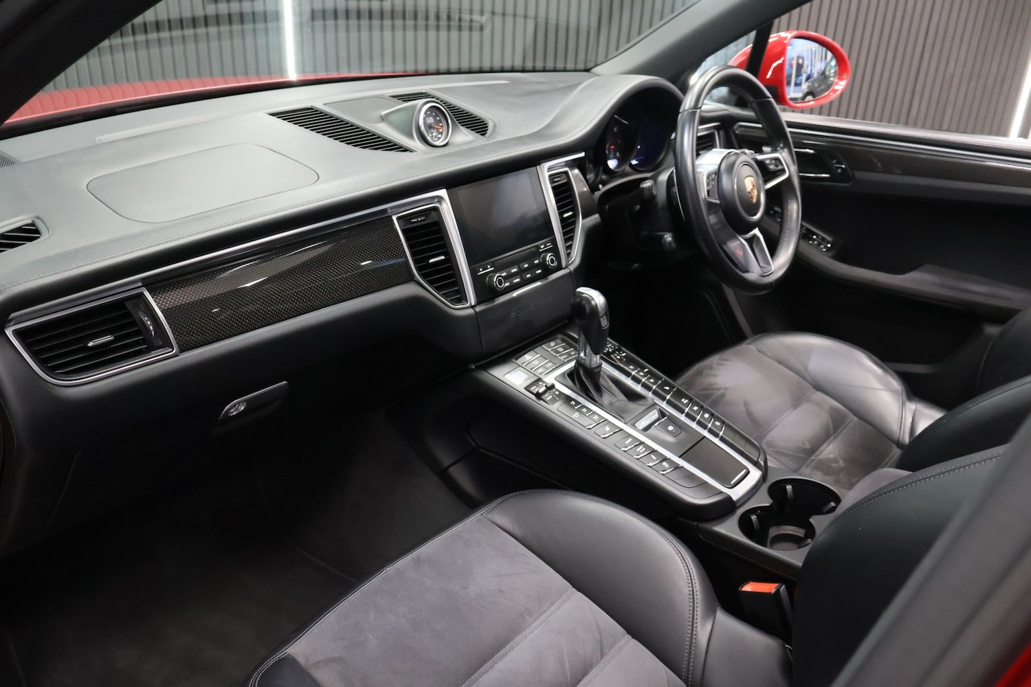 Used Porsche Macan 2016 for sale - 78025778: Photo 26