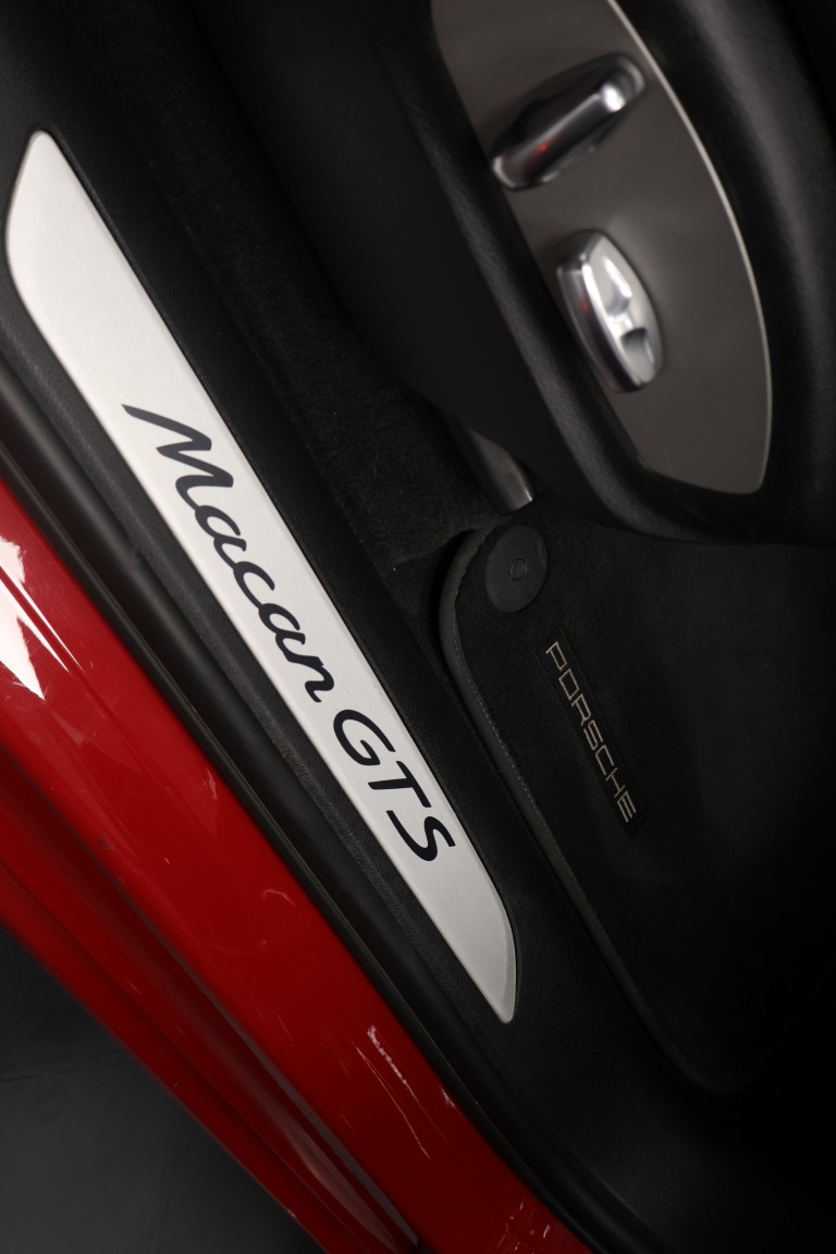 Used Porsche Macan 2016 for sale - 78025778: Photo 45