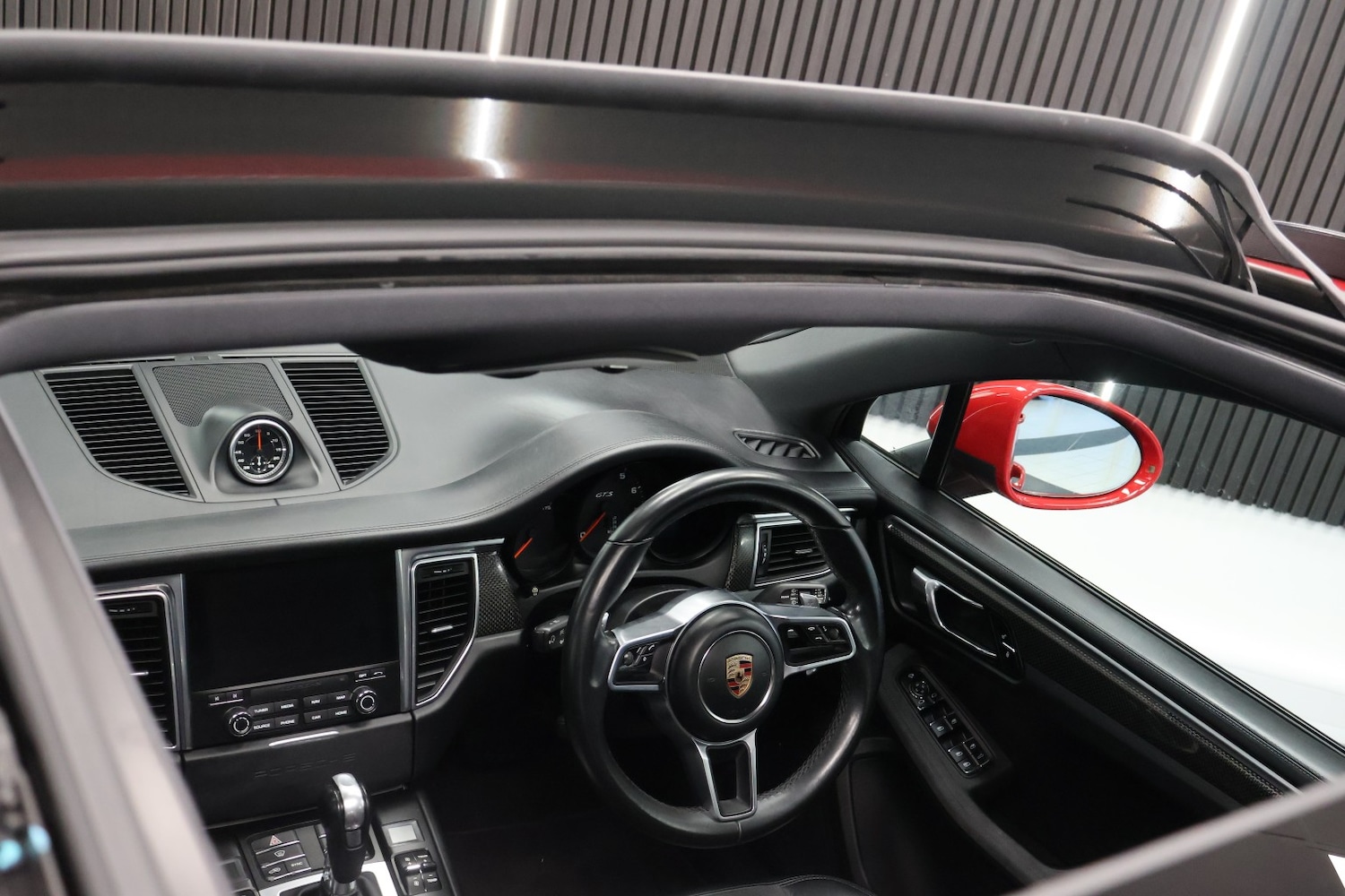 Used Porsche Macan 2016 for sale - 78025778: Photo 46