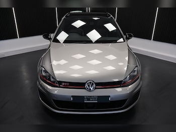 Used Volkswagen Golf 2015 for sale - 77781781: Photo