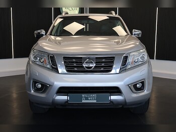 Used Nissan Navara 2018 for sale - 78420473: Photo