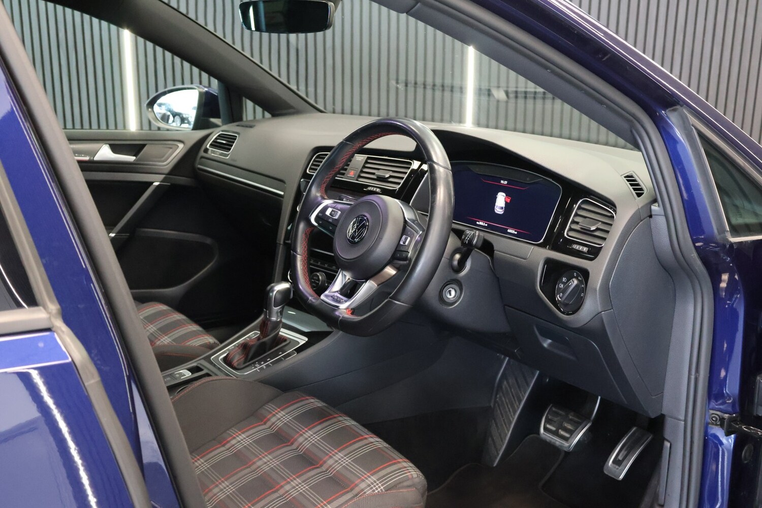 Used Volkswagen Golf 2018 for sale - 78045529: Photo 18