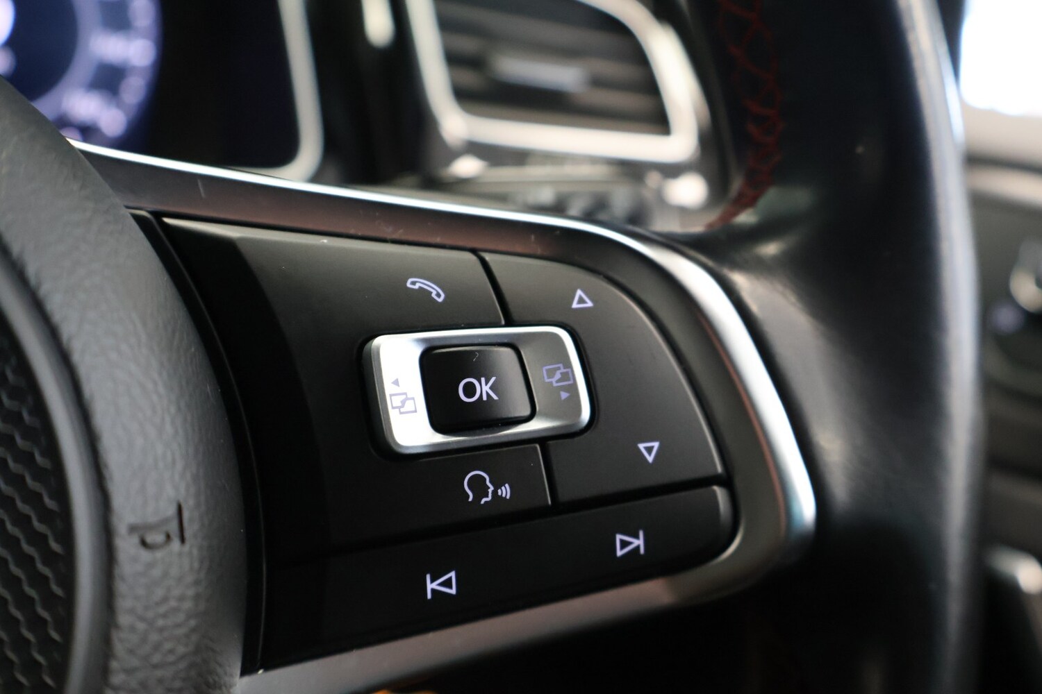 Used Volkswagen Golf 2018 for sale - 78045529: Photo 32