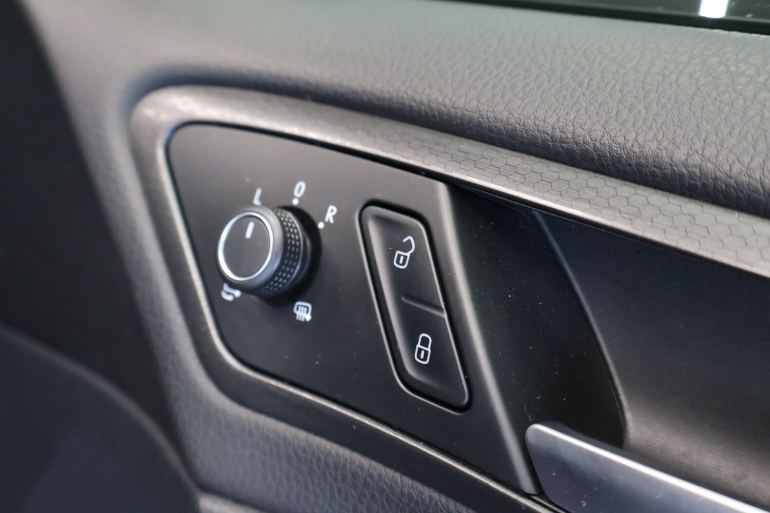 Used Volkswagen Golf 2018 for sale - 78045529: Photo 34