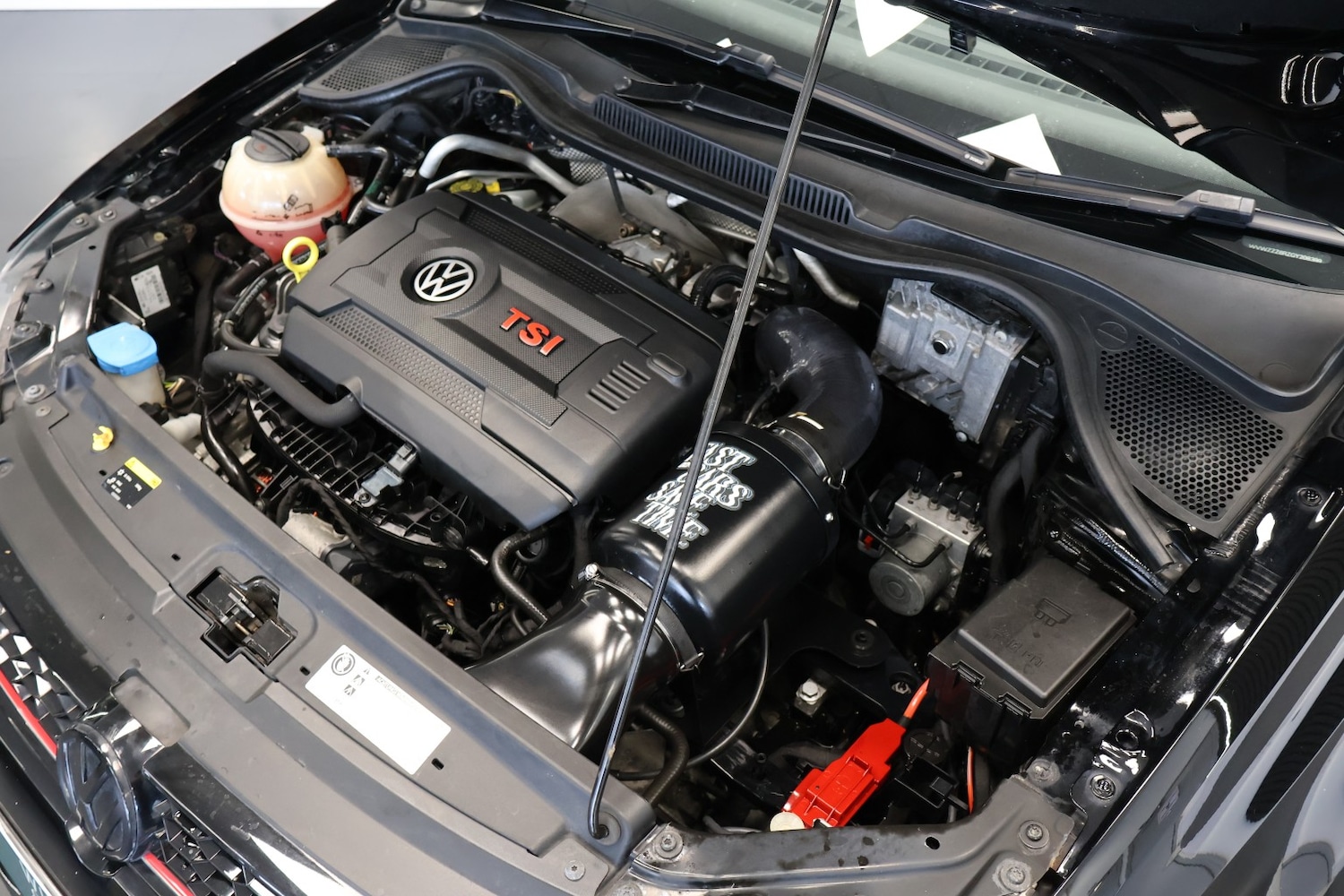 Used Volkswagen Polo 2016 for sale - 77656256: Photo 6