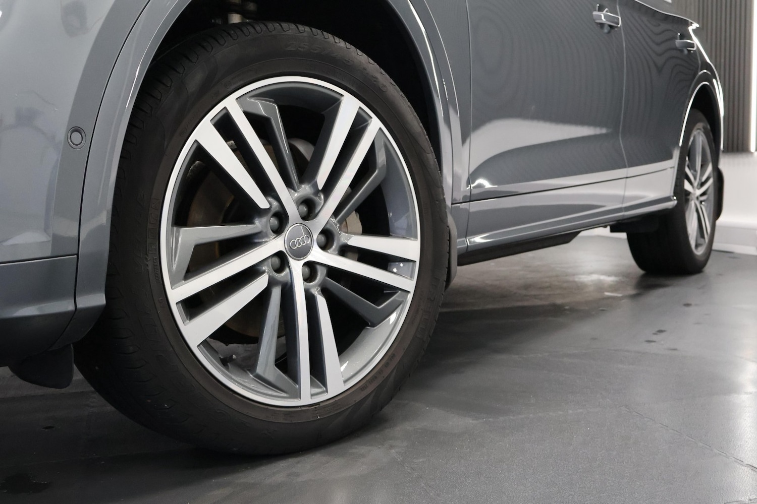 Used Audi Q5 2018 for sale - 77595425: Photo 2