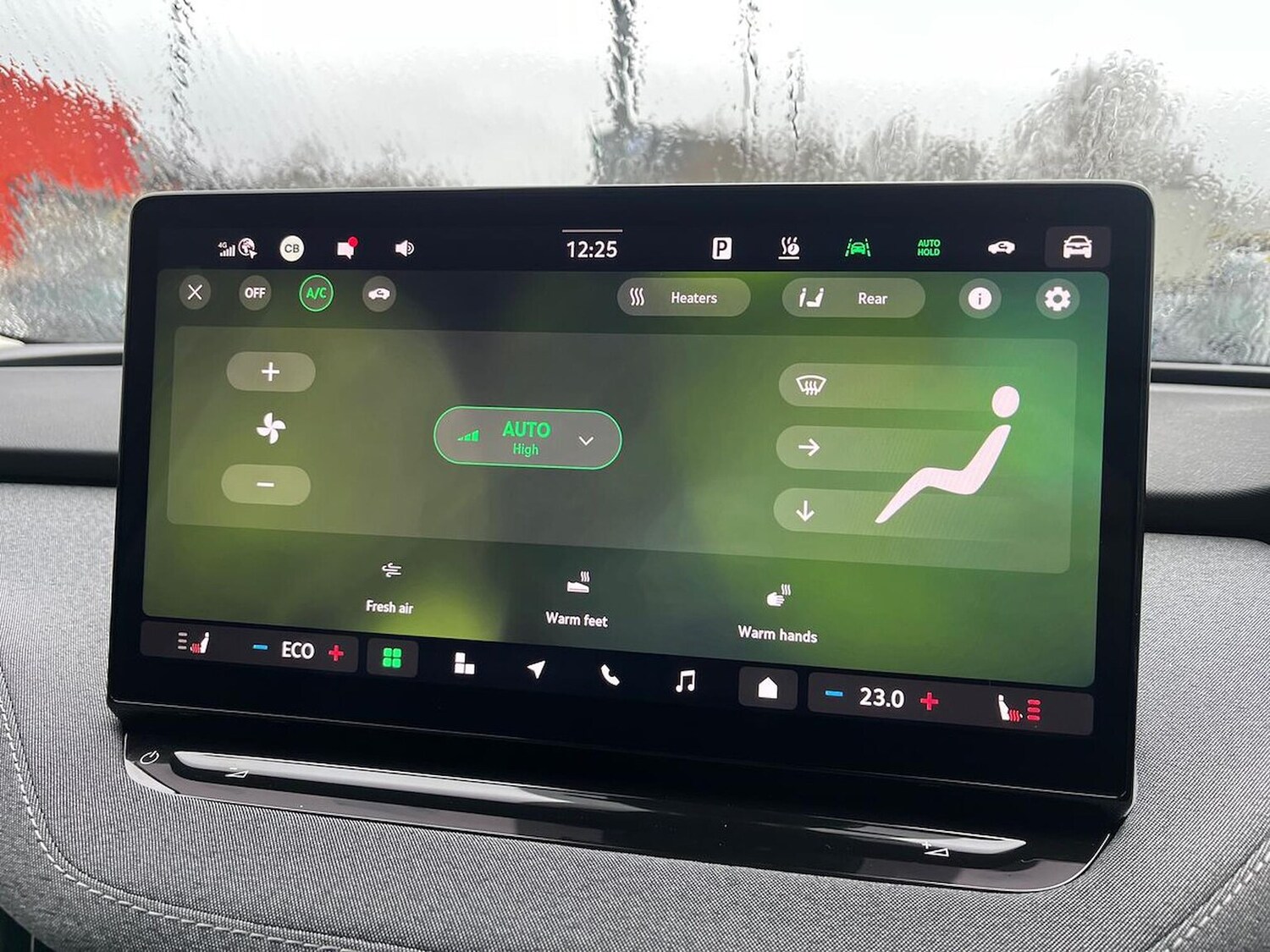 Used Skoda Enyaq 2025 for sale - 77896317: Photo 13