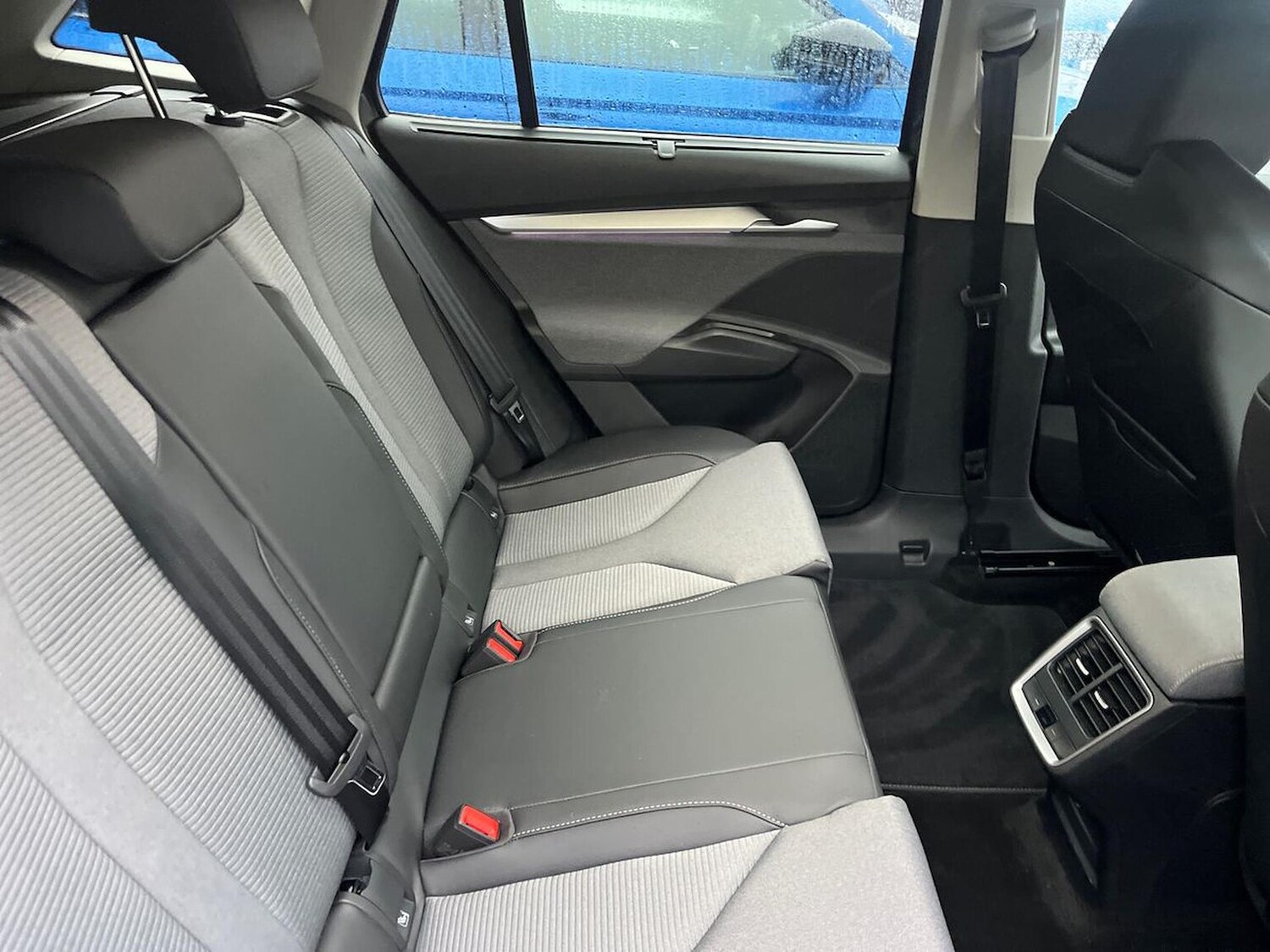 Used Skoda Enyaq 2025 for sale - 77896317: Photo 17