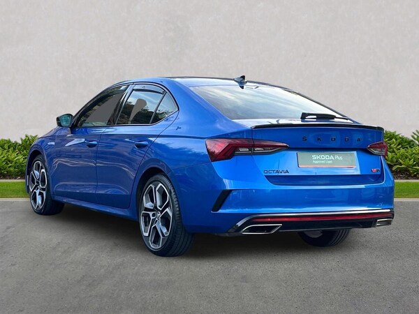 Used Skoda Octavia 2023 for sale - 76212084: Photo 3