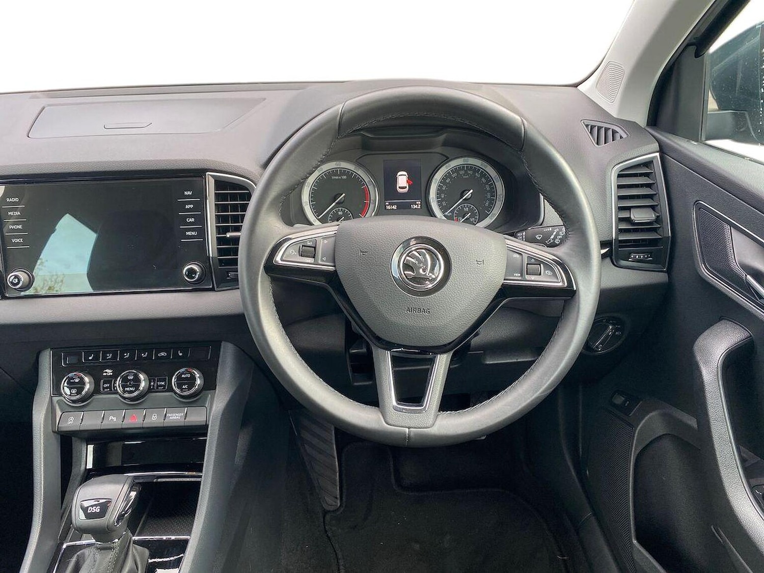 Used Skoda Karoq 2018 for sale - 76437274: Photo 10