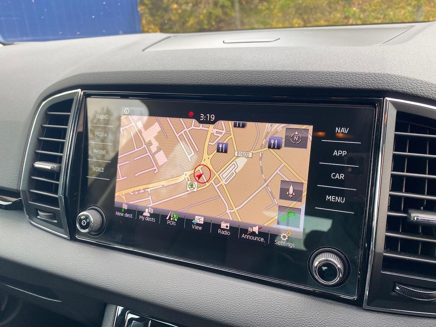 Used Skoda Karoq 2018 for sale - 76437274: Photo 12