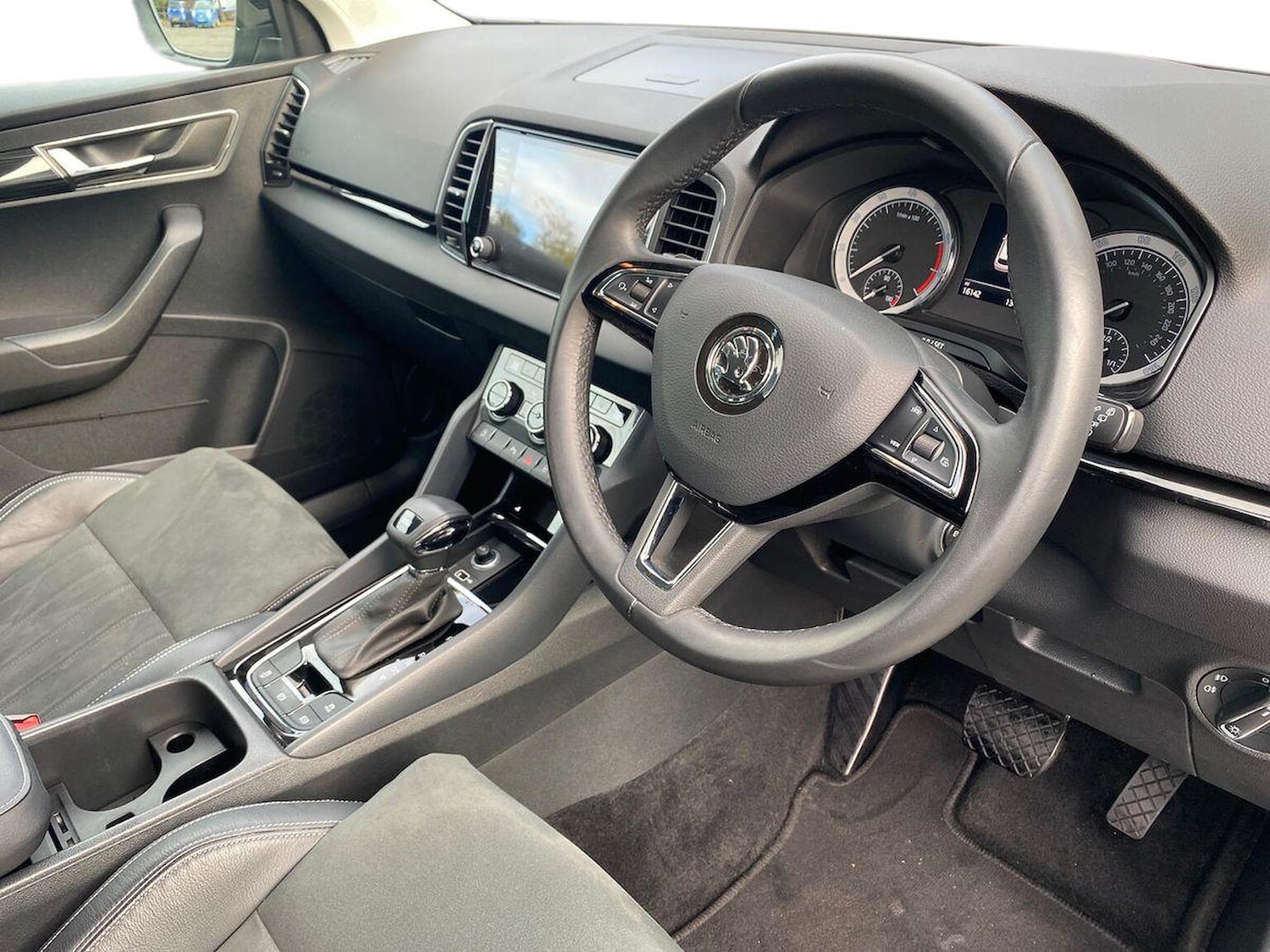 Used Skoda Karoq 2018 for sale - 76437274: Photo 16