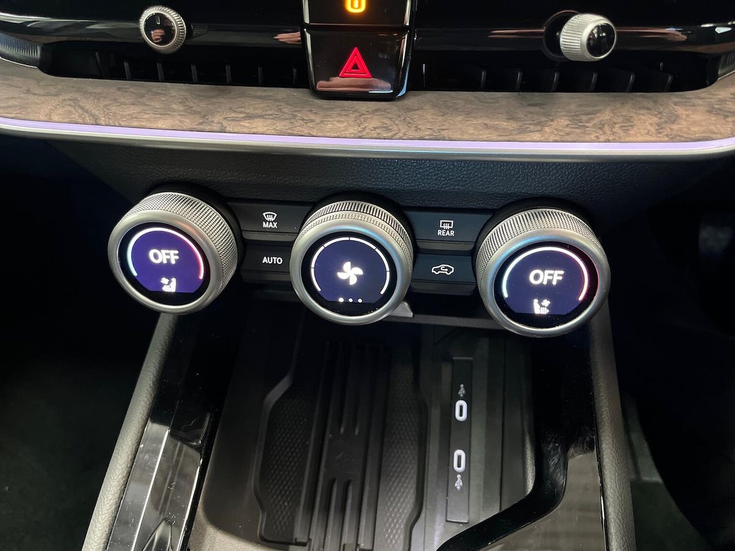 Used Skoda Superb 2025 for sale - 78195223: Photo 13