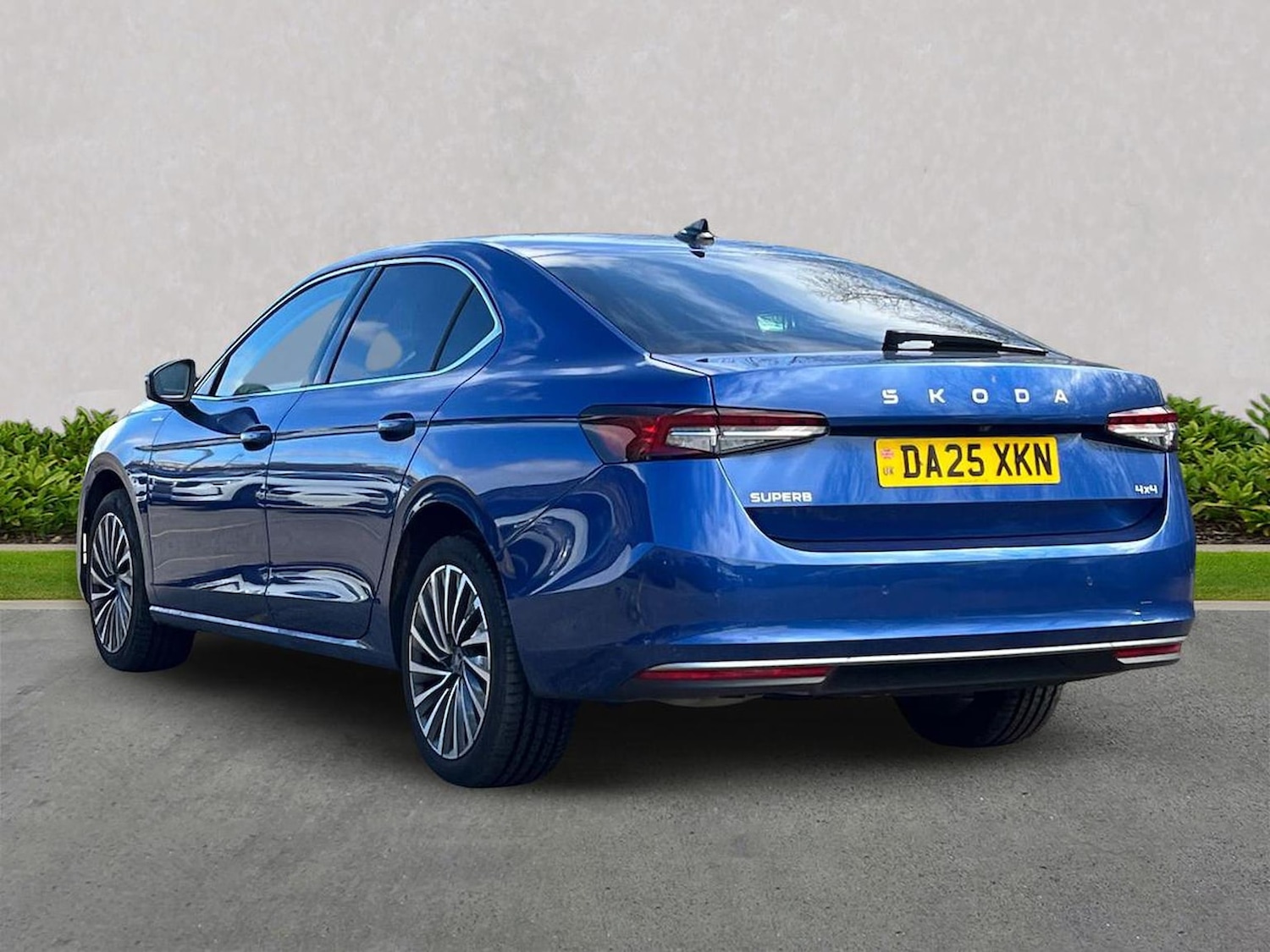 Used Skoda Superb 2025 for sale - 78195223: Photo 2