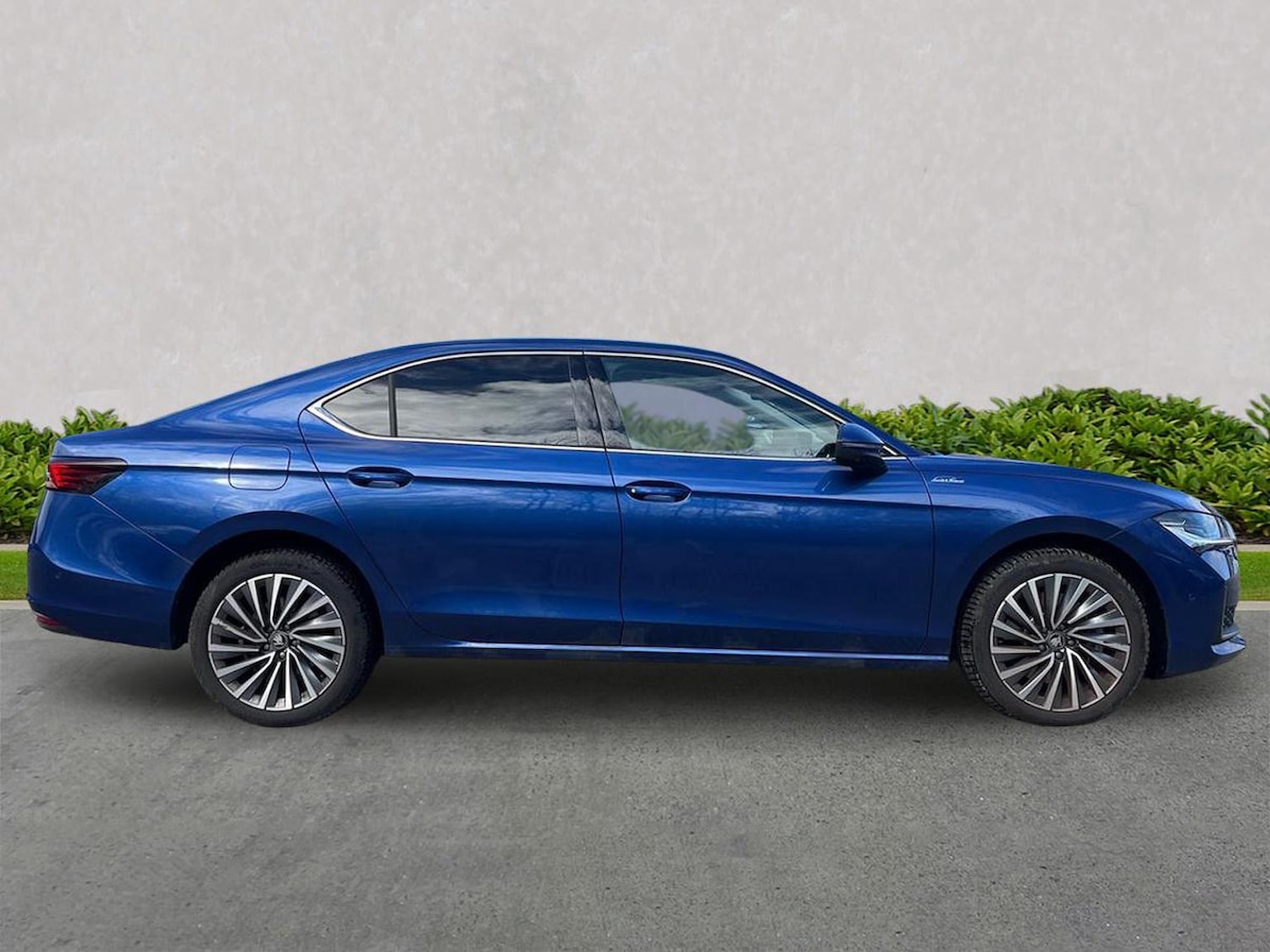 Used Skoda Superb 2025 for sale - 78195223: Photo 4