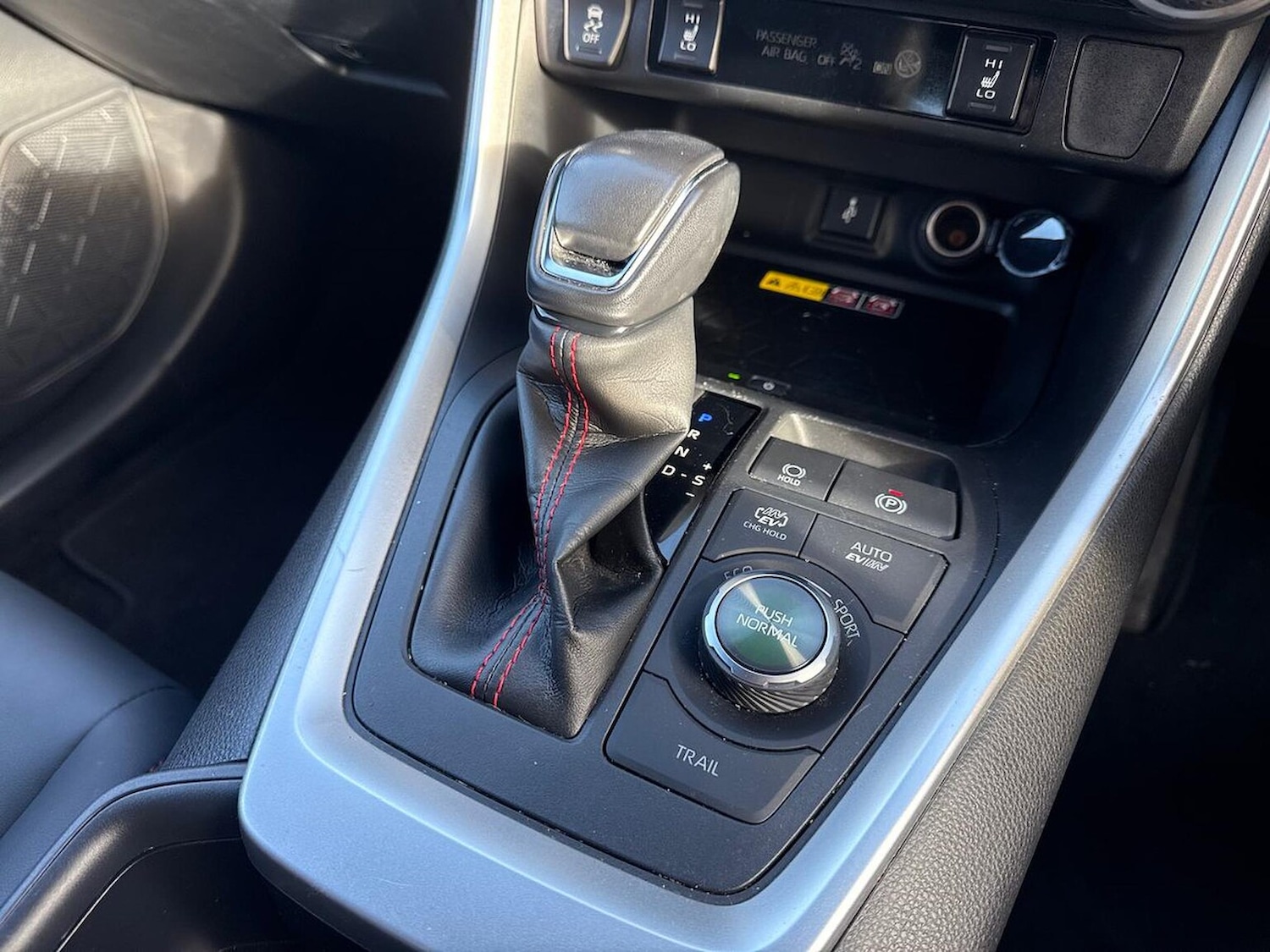 Used Toyota RAV4 2022 for sale - 77639341: Photo 13