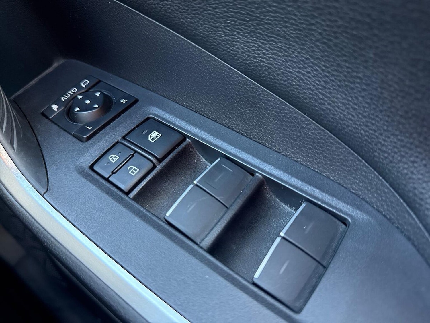 Used Toyota RAV4 2022 for sale - 77639341: Photo 21