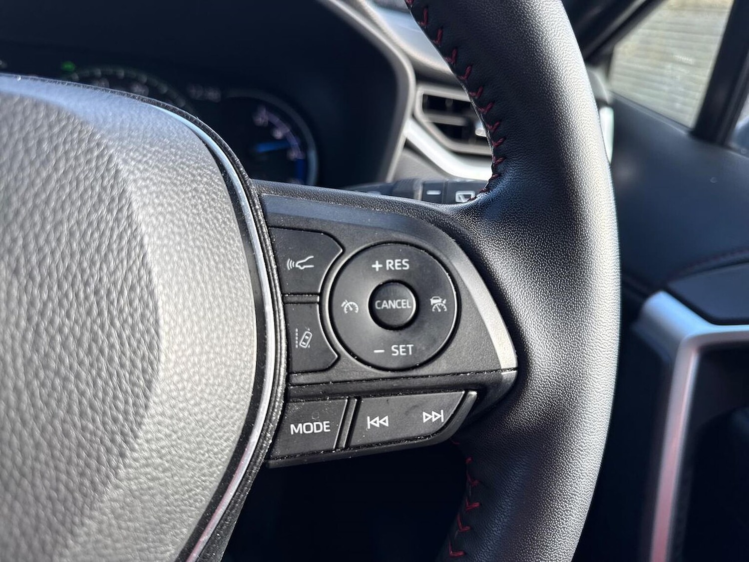 Used Toyota RAV4 2022 for sale - 77639341: Photo 25