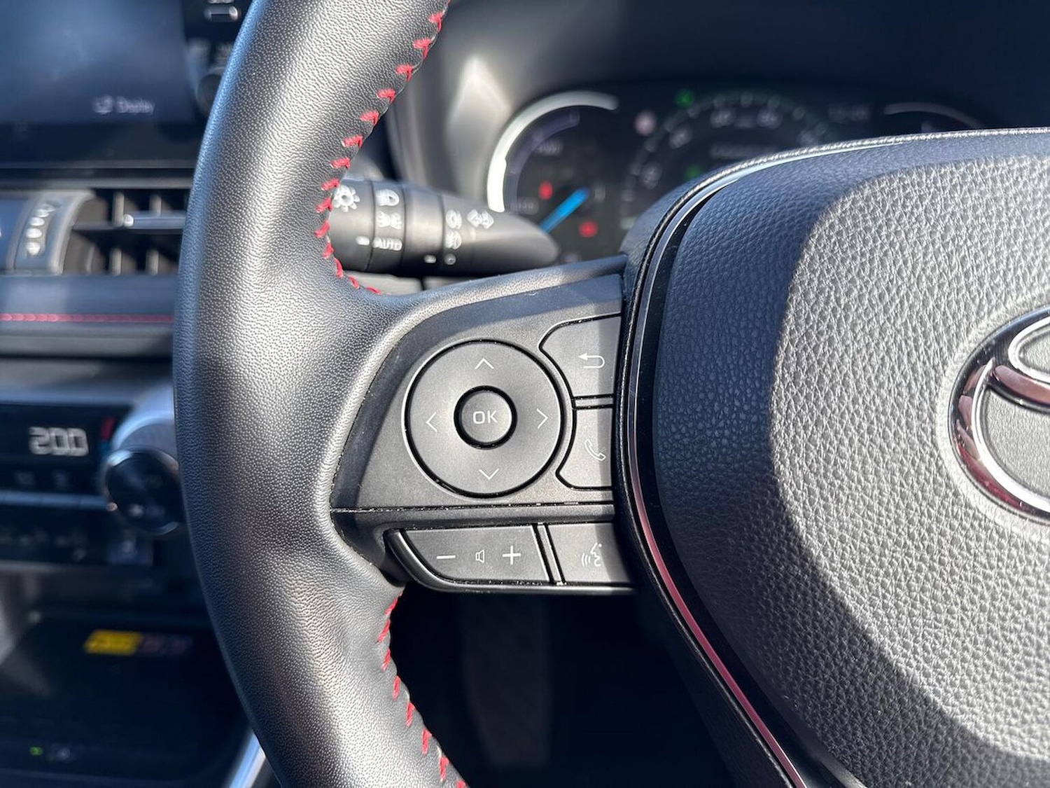 Used Toyota RAV4 2022 for sale - 77639341: Photo 26