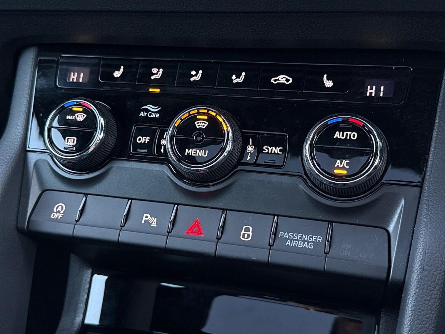 Used Skoda Karoq 2025 for sale - 76785258: Photo 12