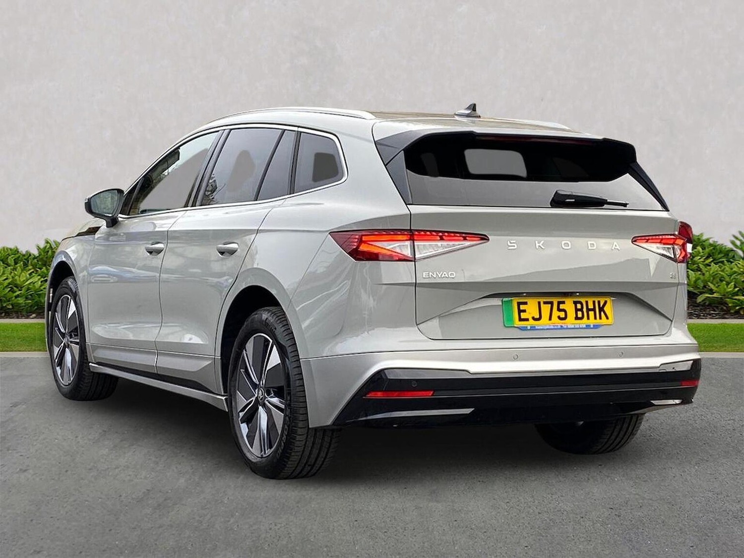 Used Skoda Enyaq 2025 for sale - 78131848: Photo 2