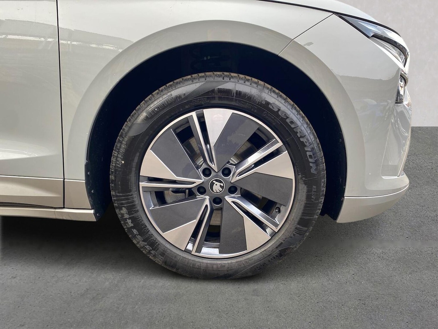 Used Skoda Enyaq 2025 for sale - 78131848: Photo 6