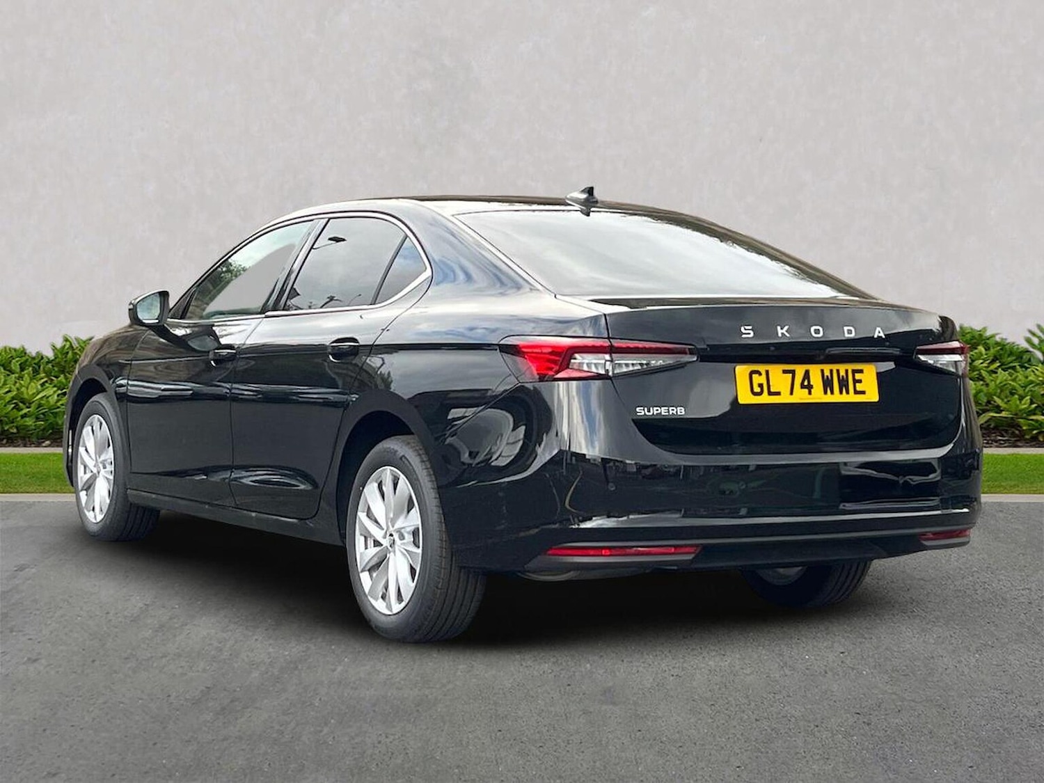 Used Skoda Superb 2024 for sale - 76149696: Photo 2