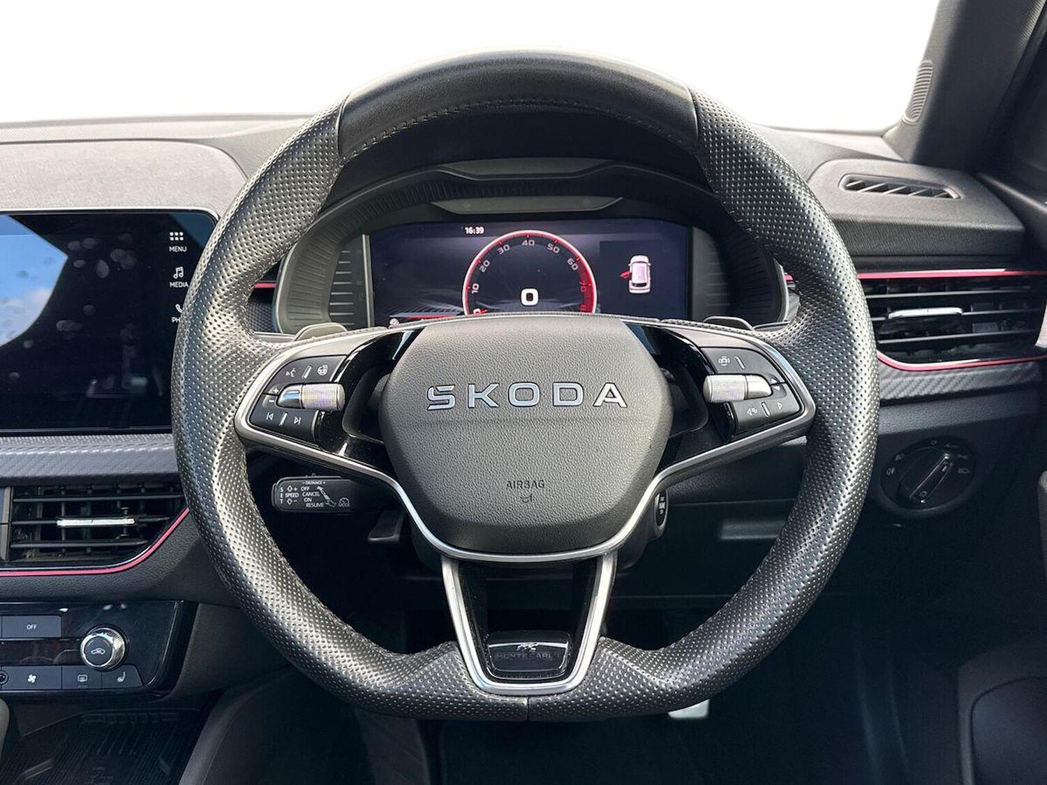 Used Skoda Kamiq 2025 for sale - 78195227: Photo 10