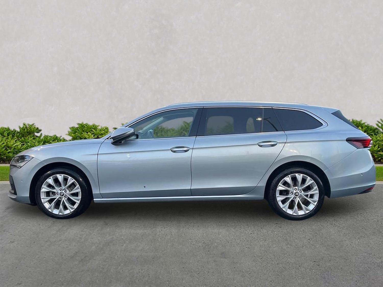 Used Skoda Superb 2025 for sale - 76837144: Photo 19