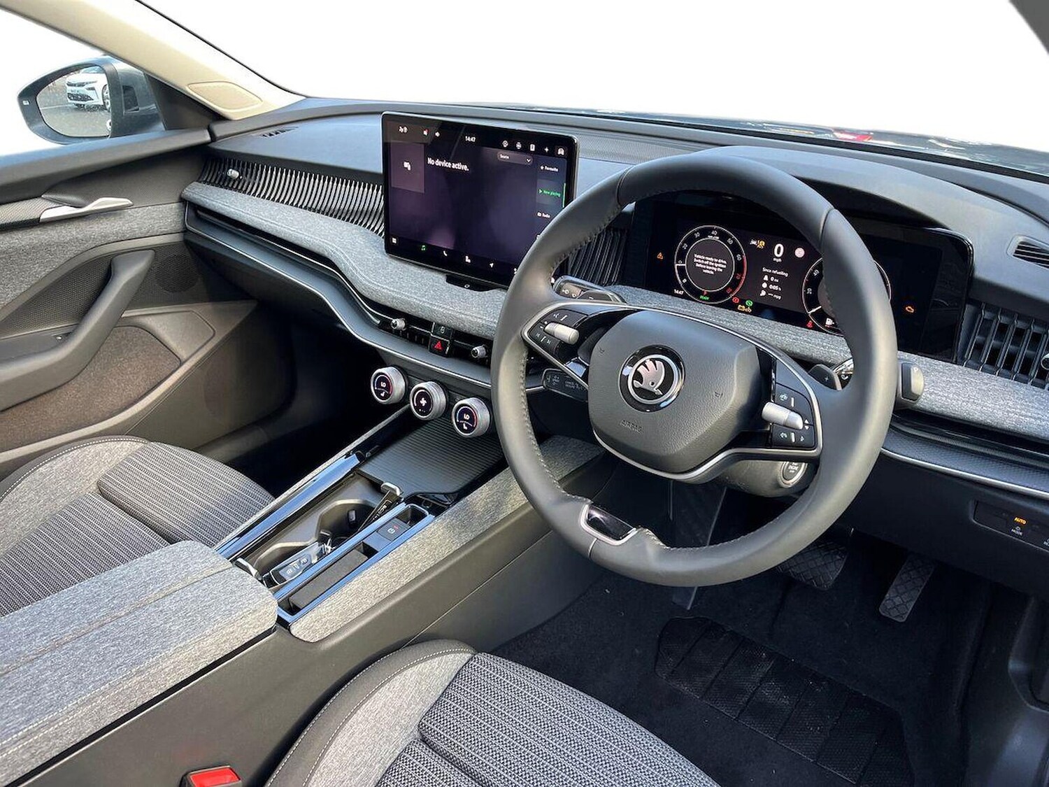 Used Skoda Superb 2024 for sale - 76212087: Photo 15