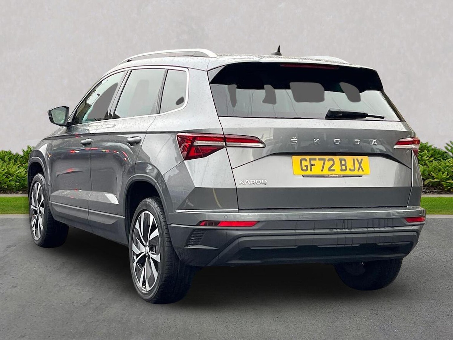 Used Skoda Karoq 2022 for sale - 76357994: Photo 2