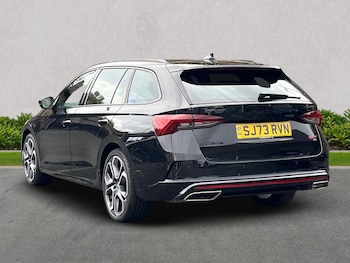 Used Skoda Octavia 2023 for sale - 75962481: Photo