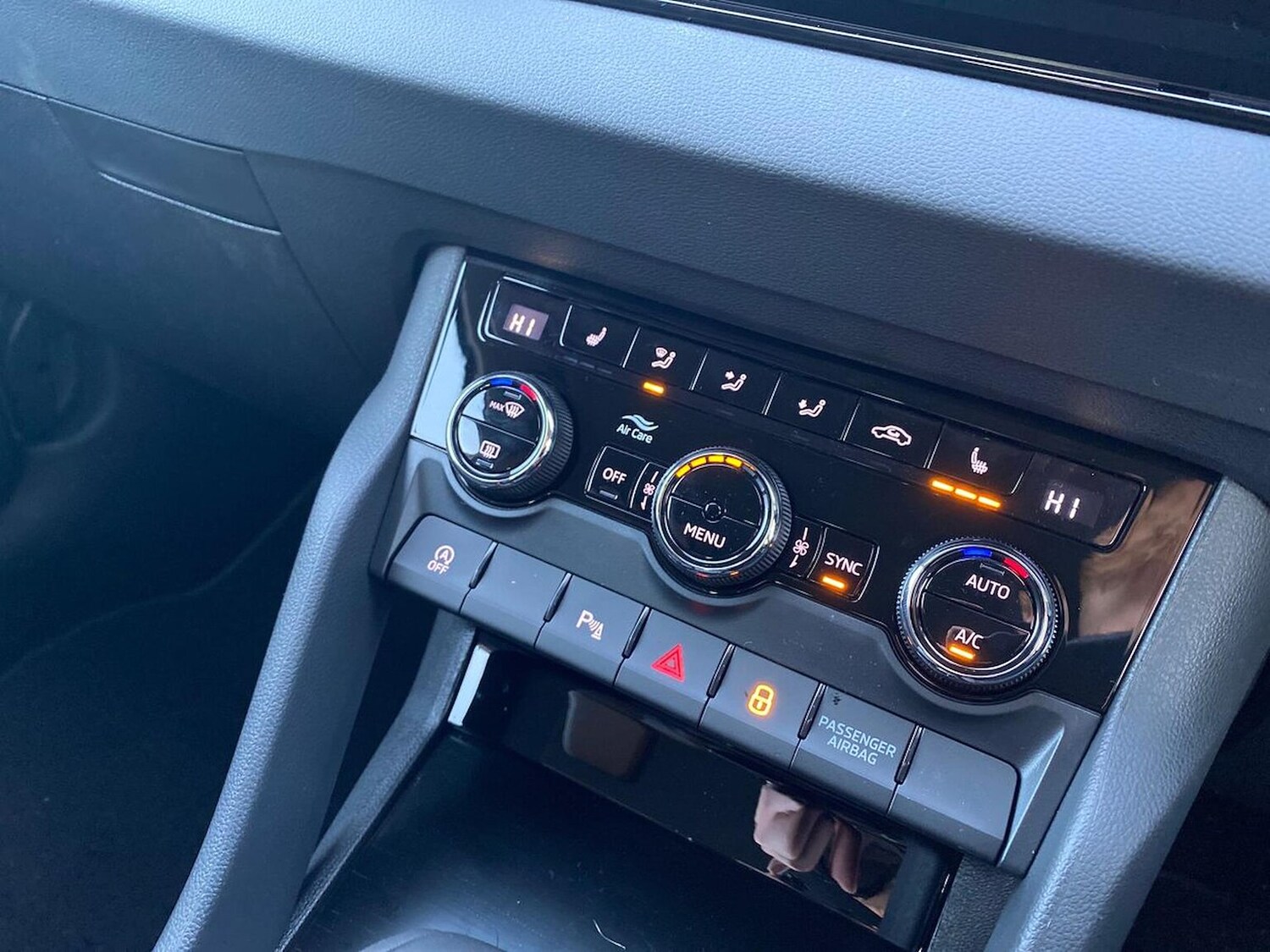 Used Skoda Karoq 2025 for sale - 77542483: Photo 13