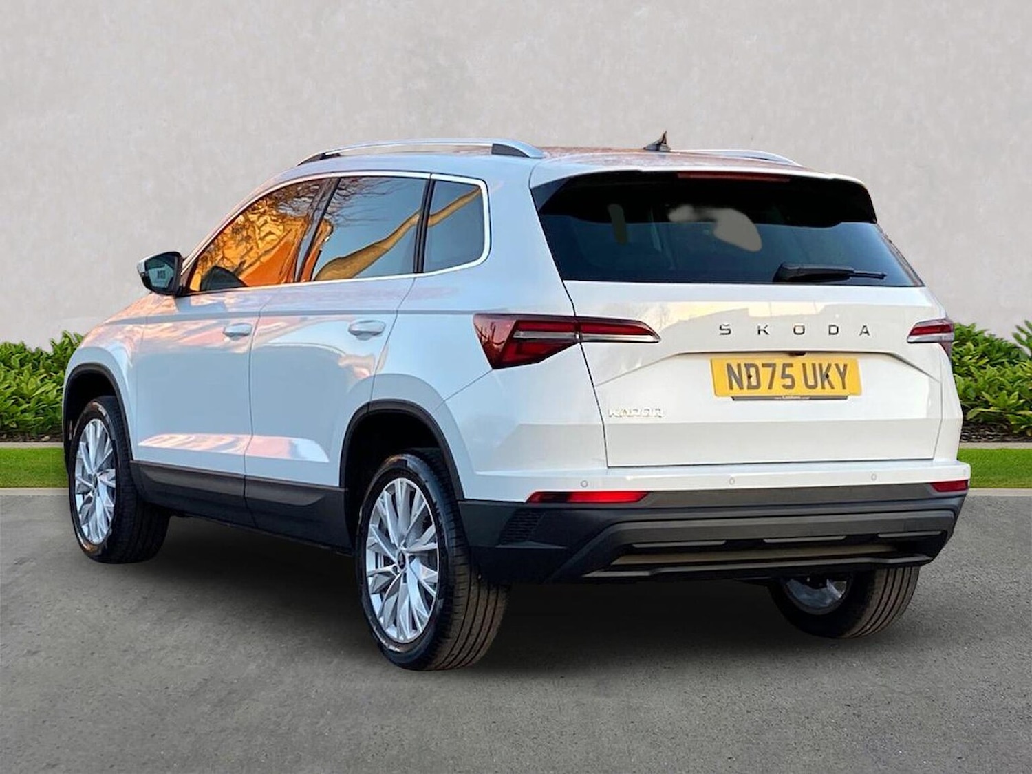 Used Skoda Karoq 2025 for sale - 77542483: Photo 2