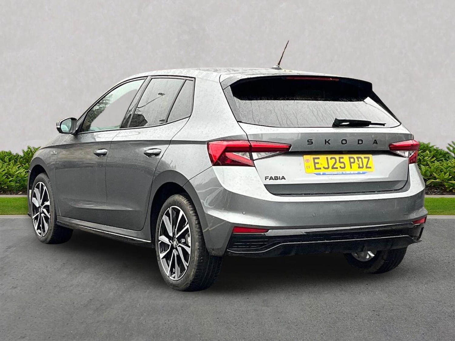 Used Skoda Fabia 2025 for sale - 76986966: Photo 2